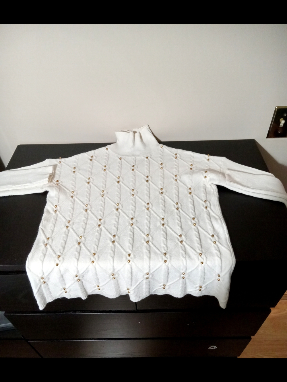Womens Melanie Lyne embellished cable knit sweater - Size Small